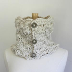 Crochet Chunky Cowl Pattern - Warm Oversized Cowl..
