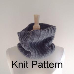 Knit Scarf Pattern - Hand Knitted Cowl Scarf..