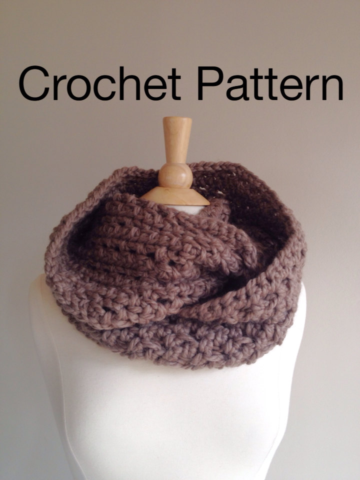 Chunky Crochet Pattern - Infinity Scarf Pattern - Circle Scarf Pattern - Warm Oversized Cowl Scarf - Wool Blend Yarn - Pdf
