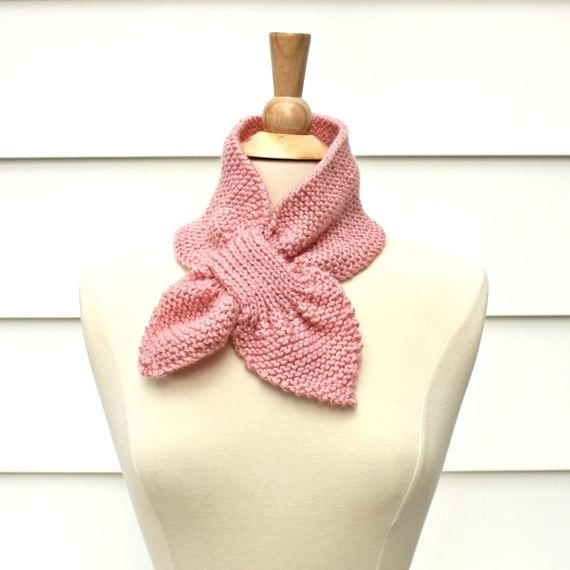 Knit Scarf - Keyhole Scarf Scarflette Pink Winter on Luulla